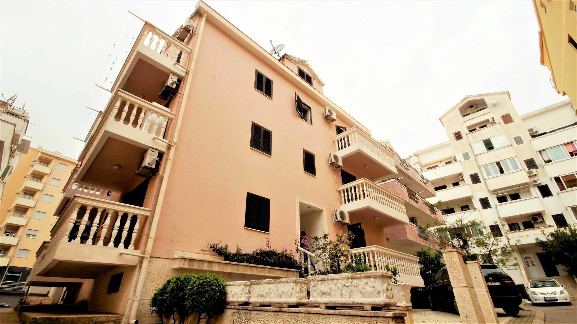 Apartment Glomazic Будва Екстер'єр фото
